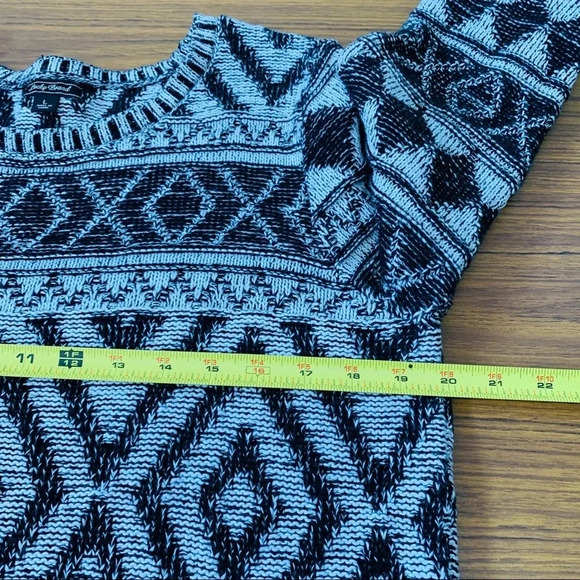 Lucky Brand Sweater Woman Large Black White Geometric Print  Long Sleeve Boxy - Picture 7 of 8